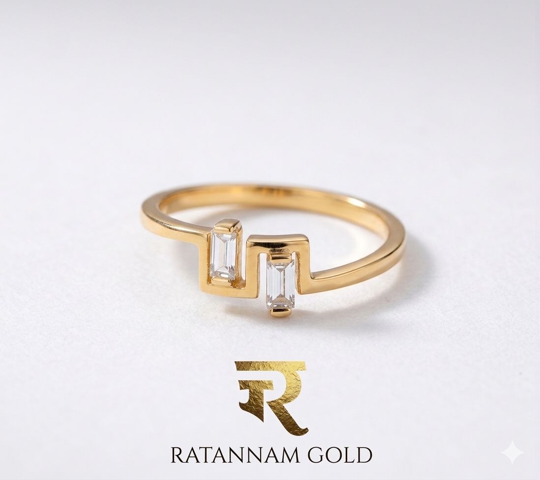 Linear Labyrinth Geometric Ring with Dual Baguette Stones